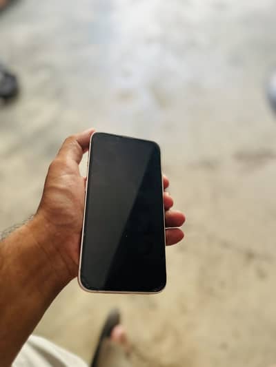 Apple iPhone 13