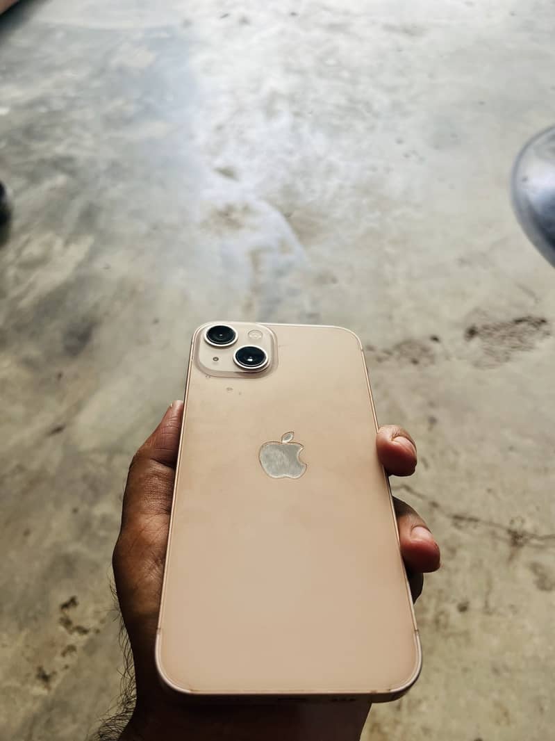Apple iPhone 13 3