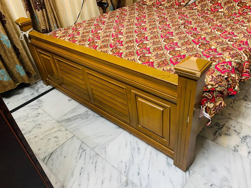 king side bed 2