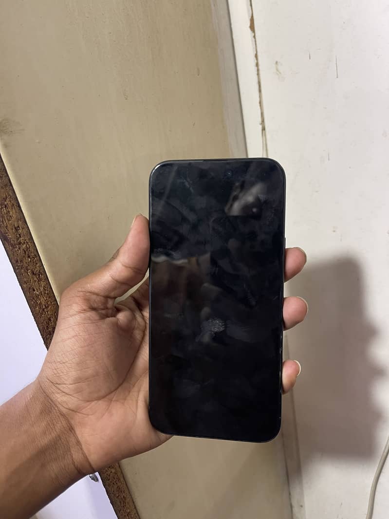 Apple iPhone 15 plus 4