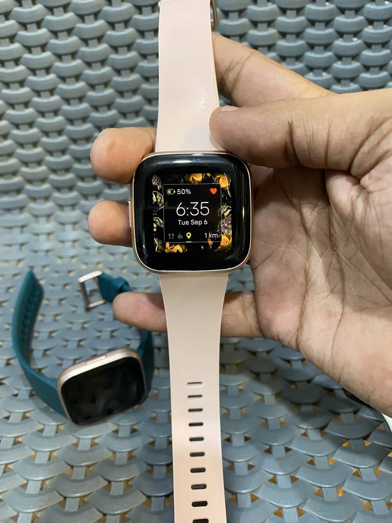 Fitbit versa 2 & versa 1 0