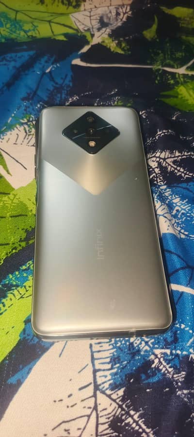 Infinix Zero 8i. . . ram. . . 8. . . 128 exchange bi ho jya ga