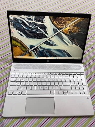 HP PAVILION i5 10th Gen / 8gb Ram DDR4/512GB SSD
