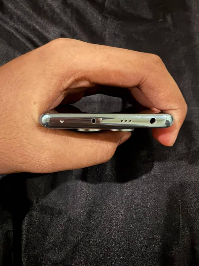 Xiaomi Redmi Note 14 Pro 1