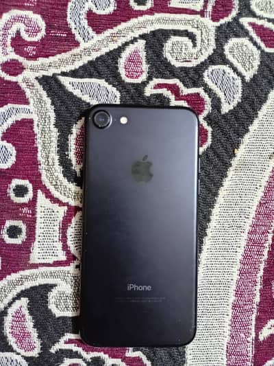 Apple iPhone 7