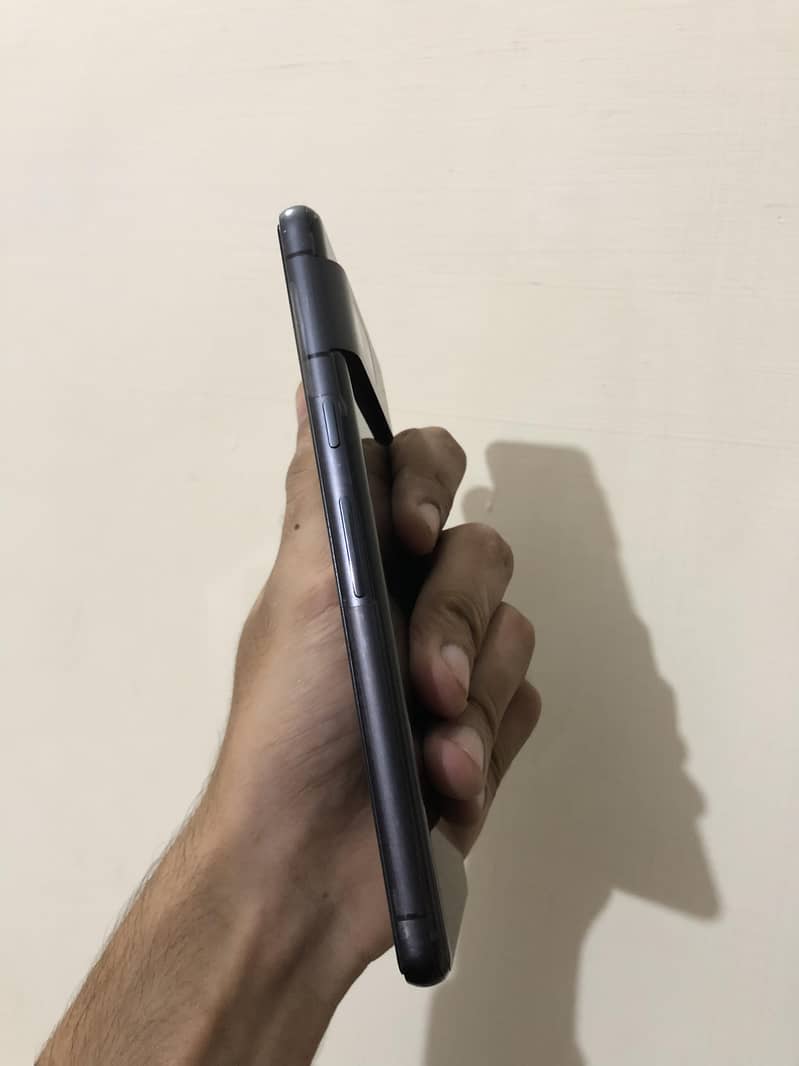 Google Pixel 7 4