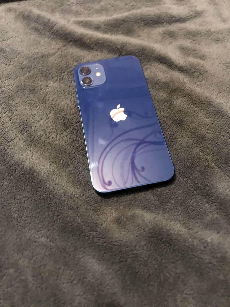 Apple iPhone 12 6