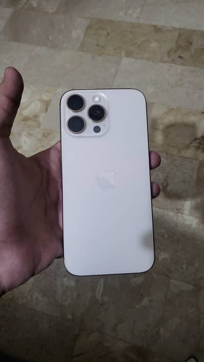 Apple iPhone 16 Pro Max