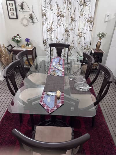 Dinning Table Top Glass with Six Dinning Chairs