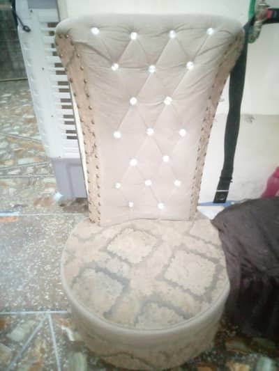 room chairs