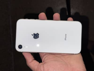 Apple iPhone XR