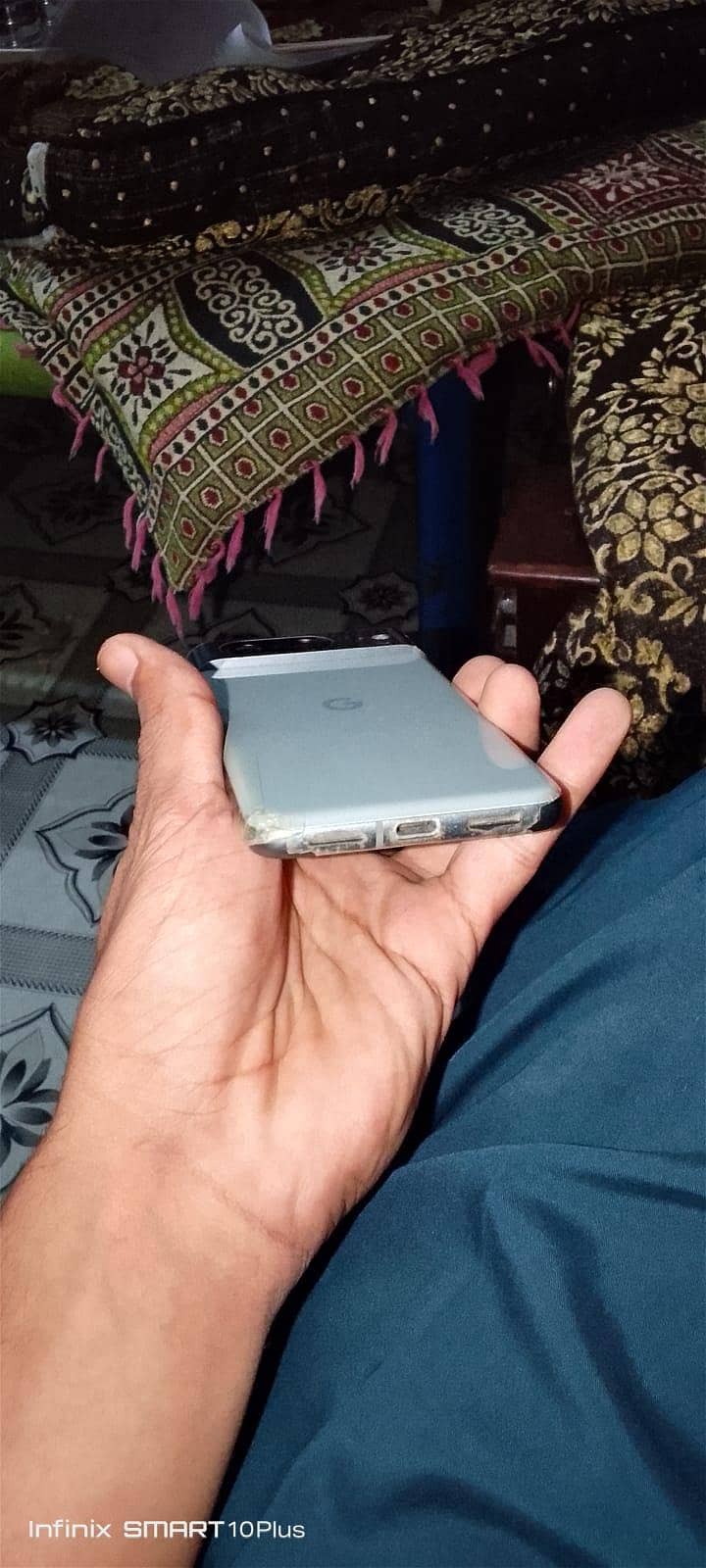 Google Pixel 8 5