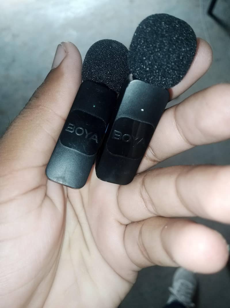 Used iphone wireless mic 3