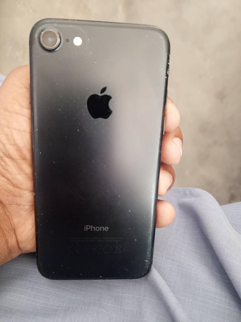 Apple iPhone 7 4