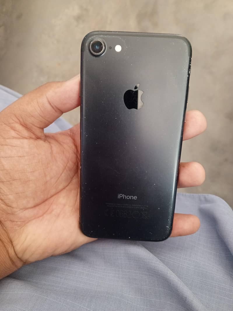Apple iPhone 7 5