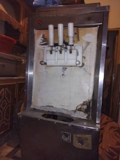 Ice Cream Machine