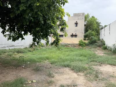 DHA RAHBAR 10 MARLA CORNER PLOT BEST LOCATION IS AVAILABLE FOR SALE