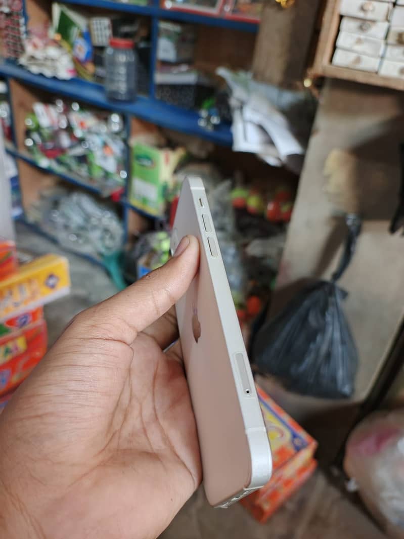 Apple iPhone 12 2