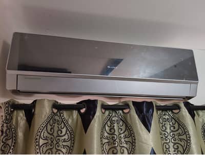 gree 1.5ton Split AC for Sale – Excellent Condition