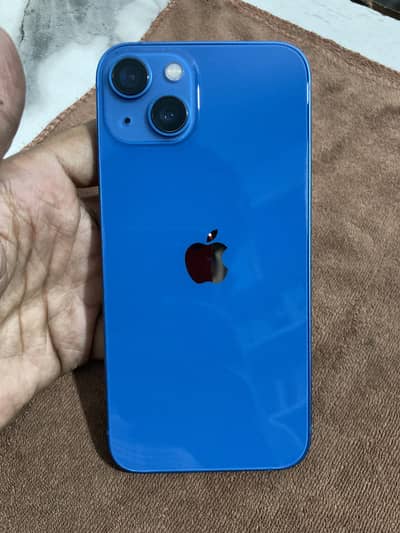 Apple iPhone 13