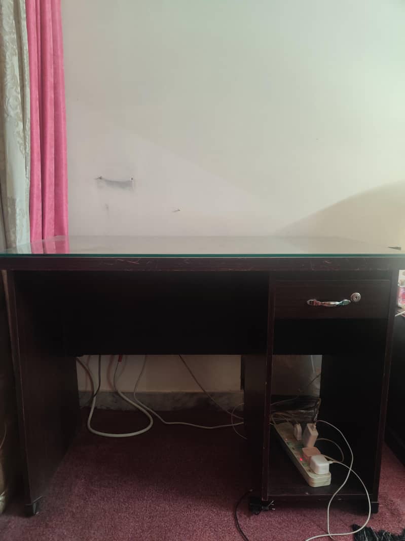 Study table/ Computer table with Glass 1