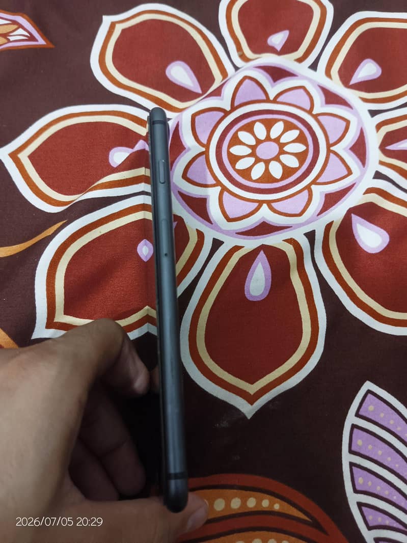 Apple iPhone 8 Plus 7