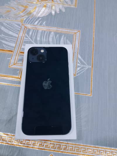 Apple iPhone 13