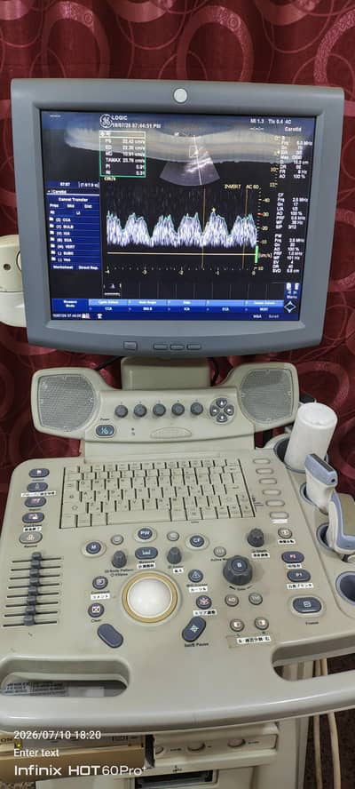 Logic P5 ultrasound machine