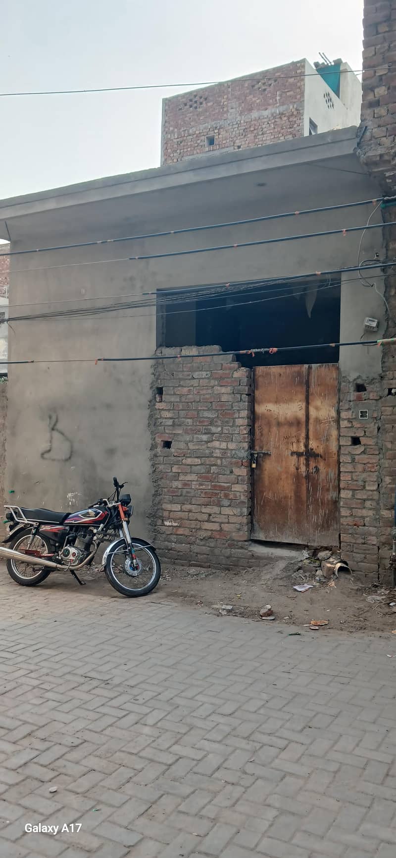 2.5 مرلہ بہترین لوکیشن پر گھر برائے فروخت 1