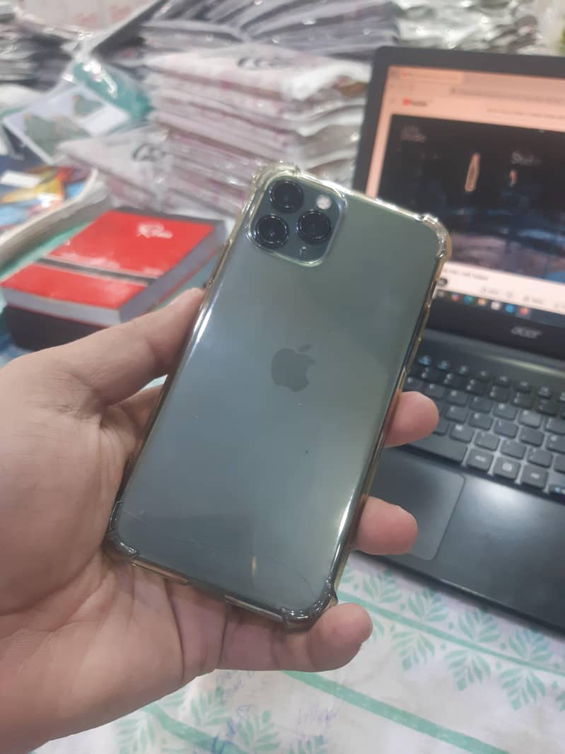 Apple iPhone 11 Pro 1