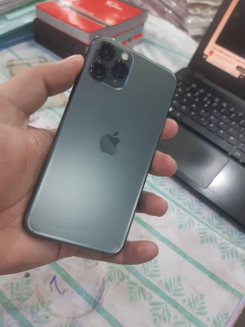 Apple iPhone 11 Pro 3