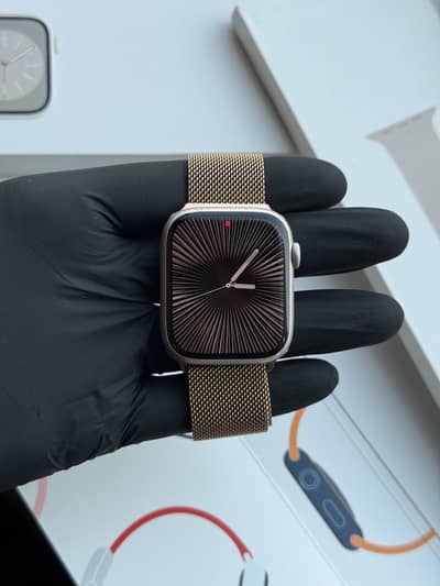 Apple Watch Series 8 Starlight