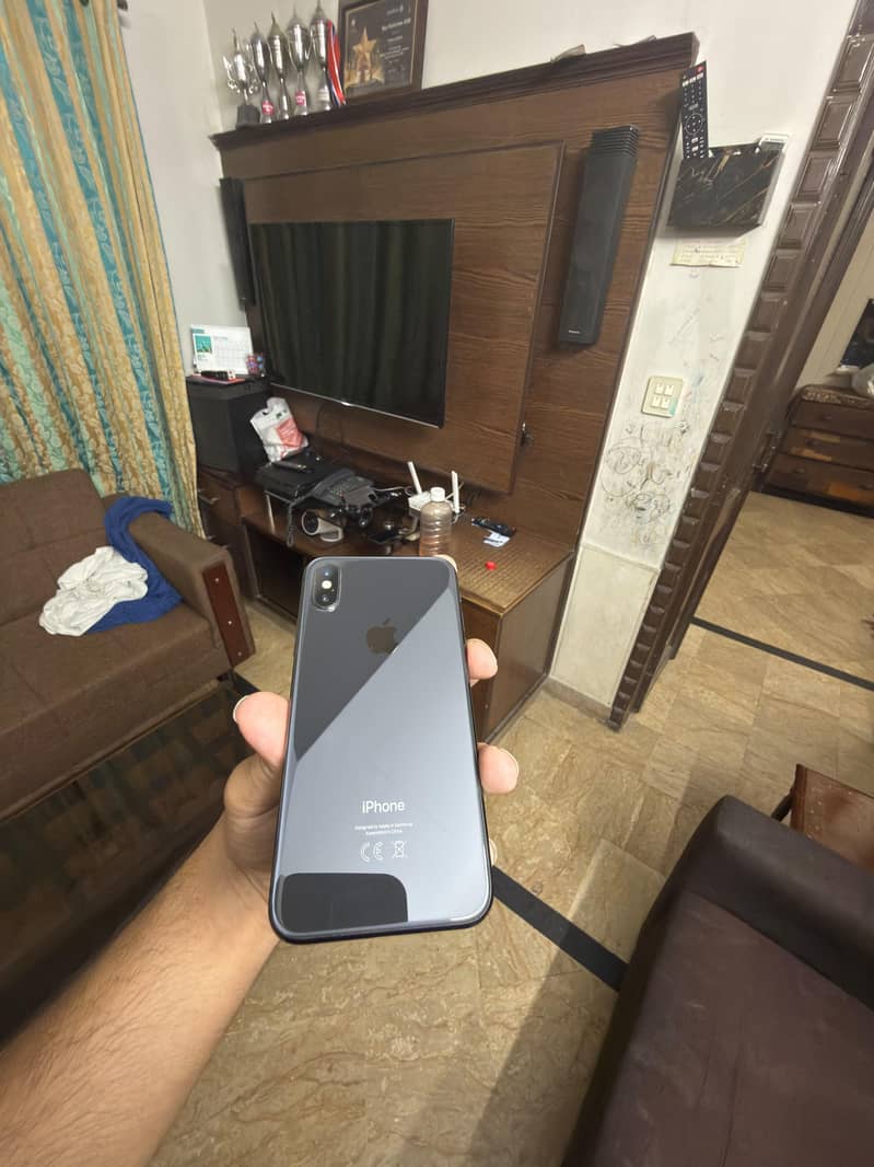 Apple iPhone X 0