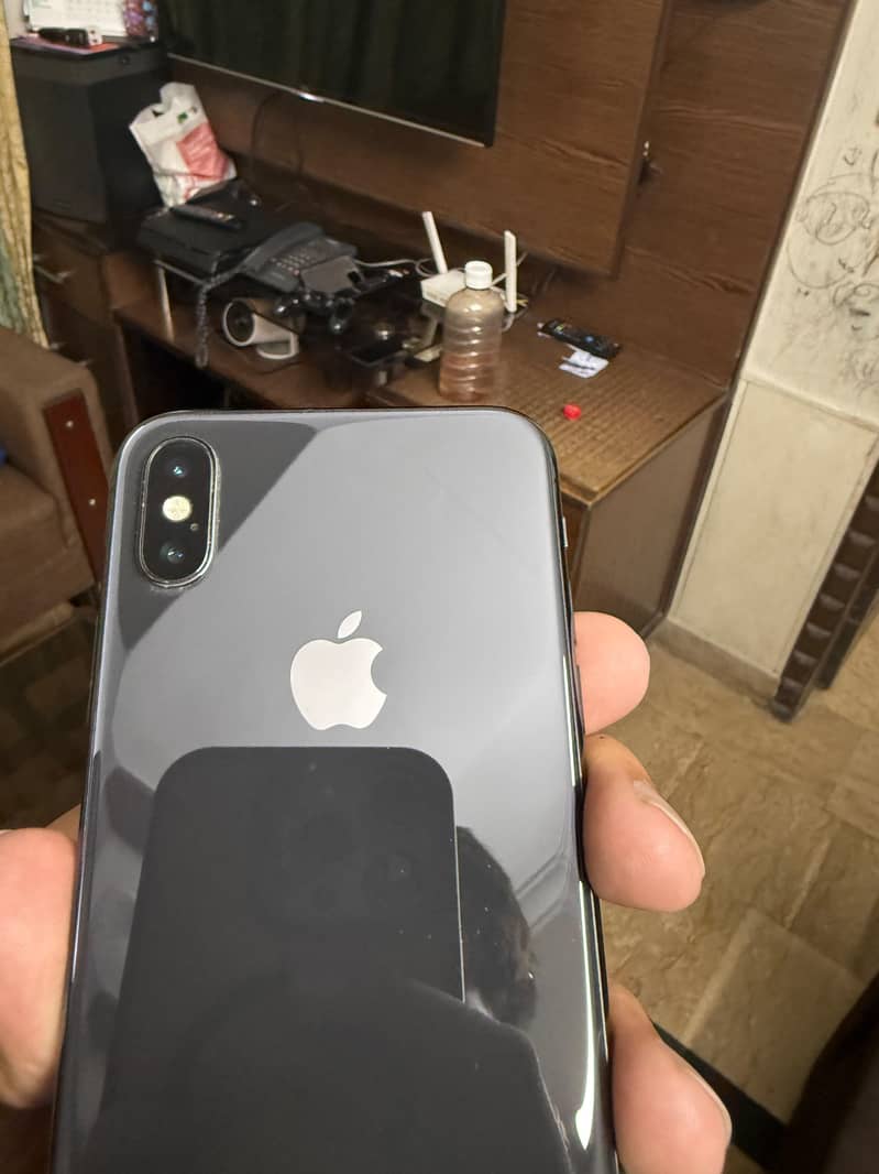Apple iPhone X 1