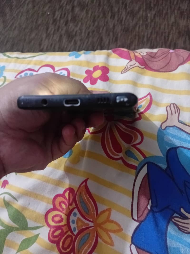 Samsung Mobile Note 9 3