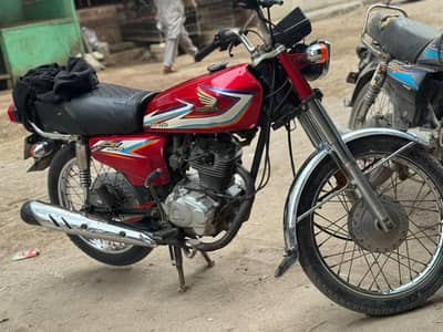 Honda CG 125 2016 Model – Excellent Condition – 2nd Owner