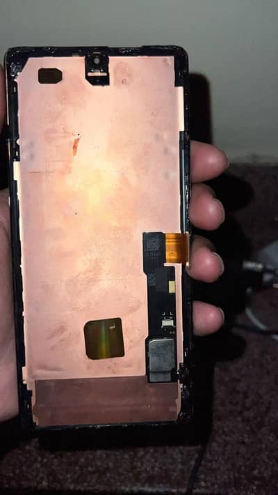 google pixel 7 pro orignal panel available  dot on corner