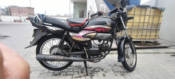 Honda pridor