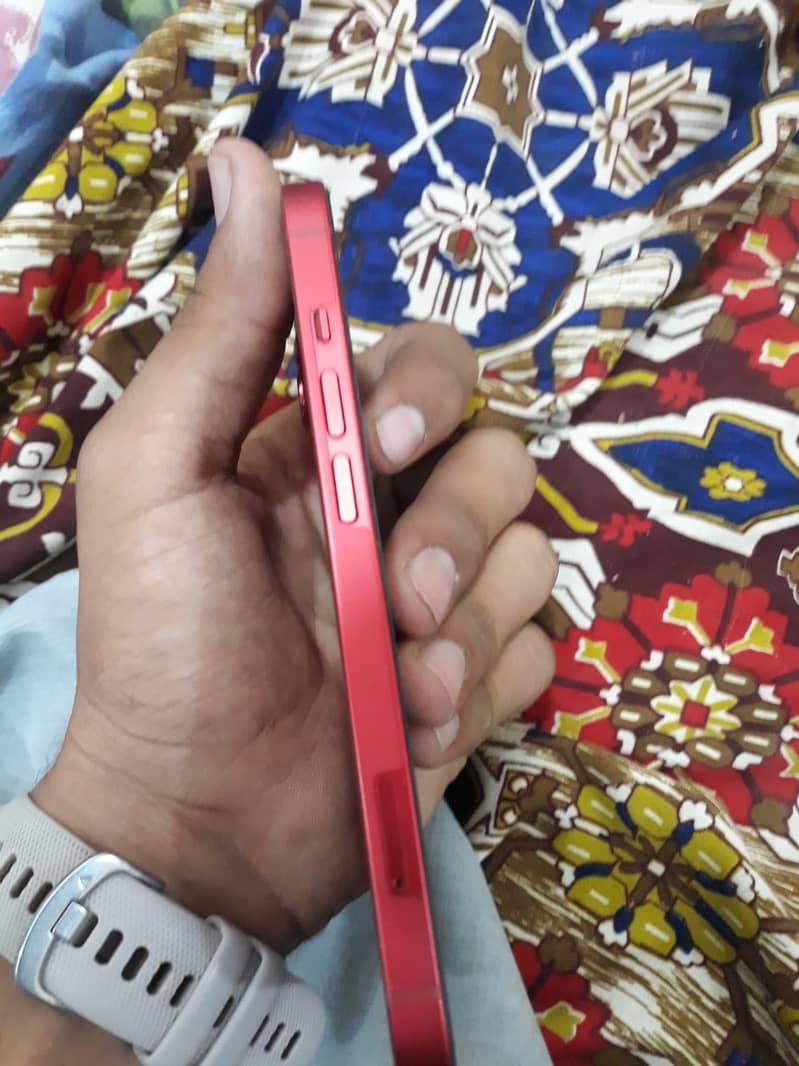 Apple iPhone 13 3