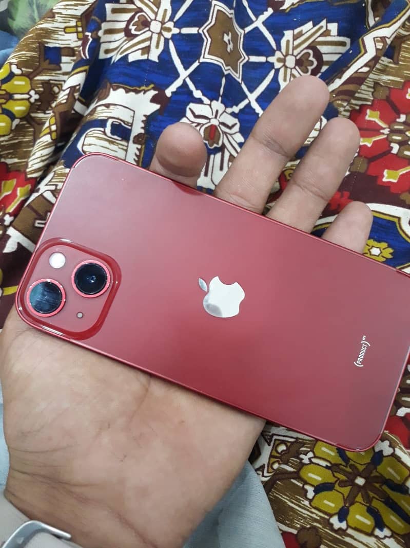 Apple iPhone 13 8