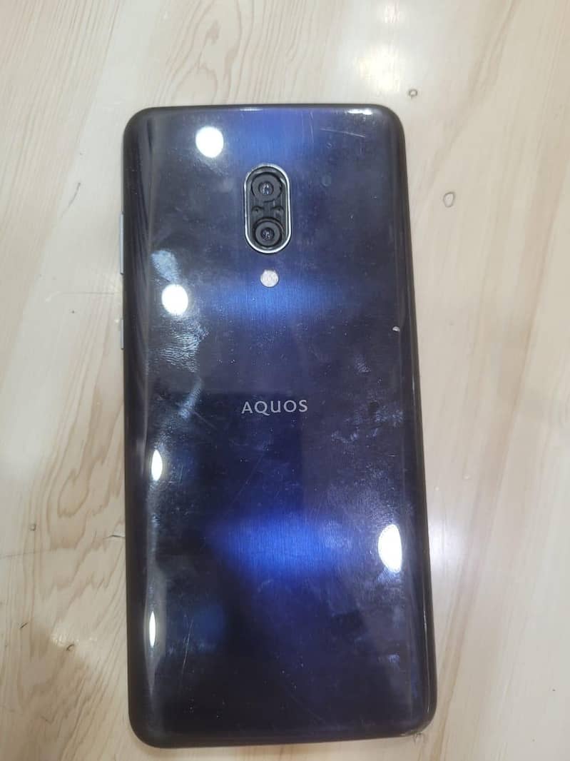 Sharp Aquos Zero 2 1