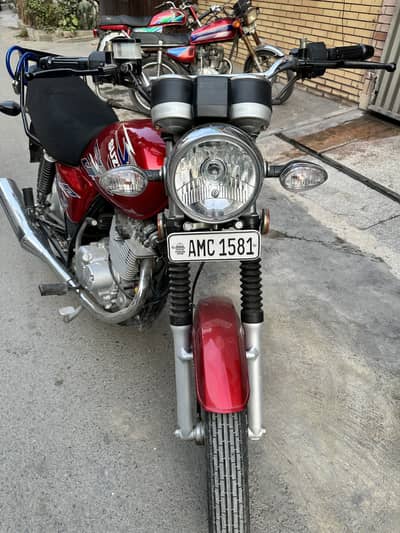 Suzuki GS 150 SE