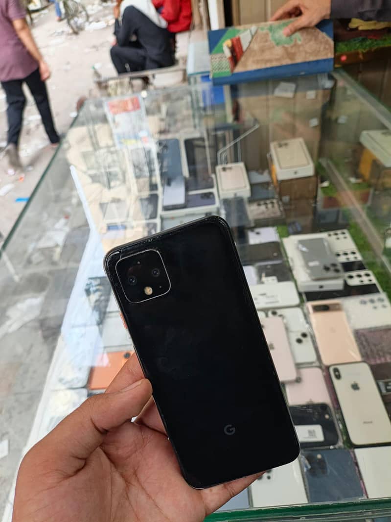 Google Pixel 4 3