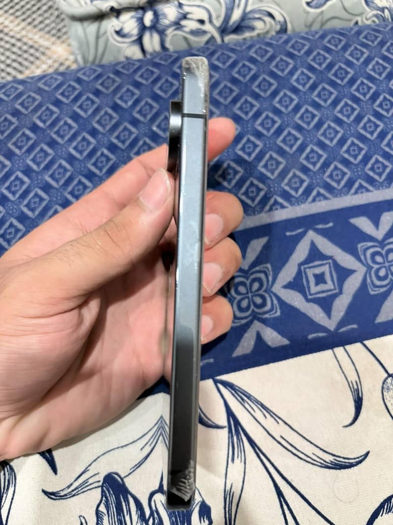 Google Pixel 9 2