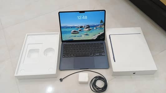 MacBook Air M2 2022_13.3"inch | 8GB | 256GB  | Complete box