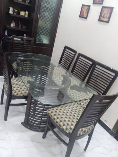6 steater dining table