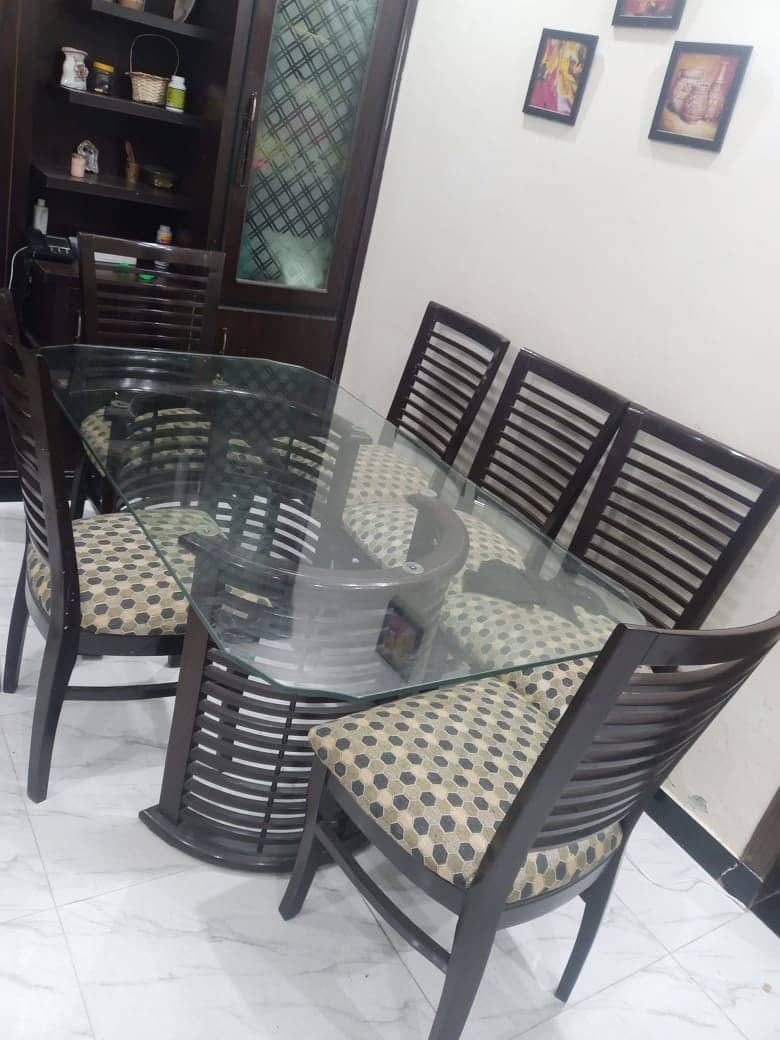 6 steater dining table 0
