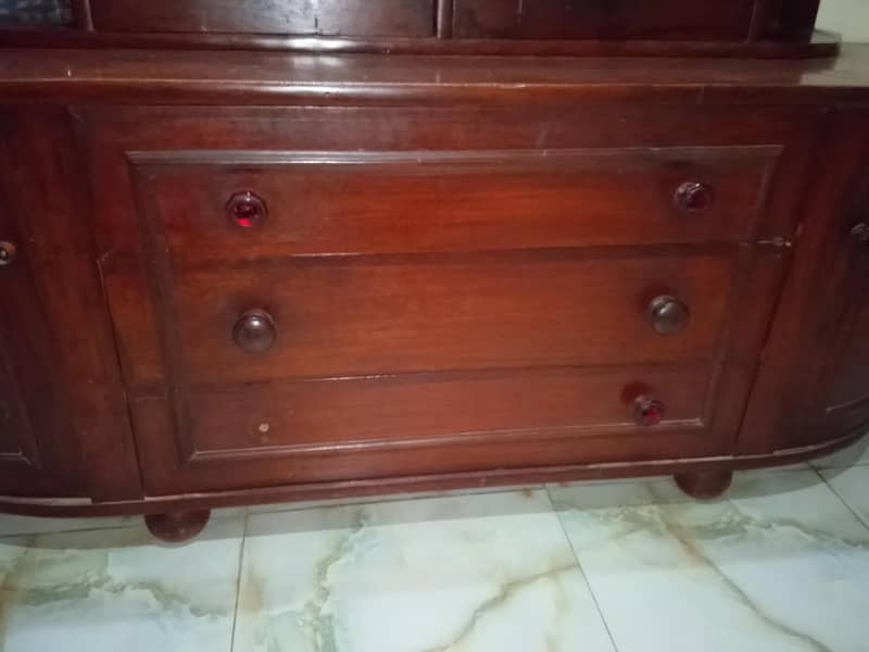 Dressing Table 3