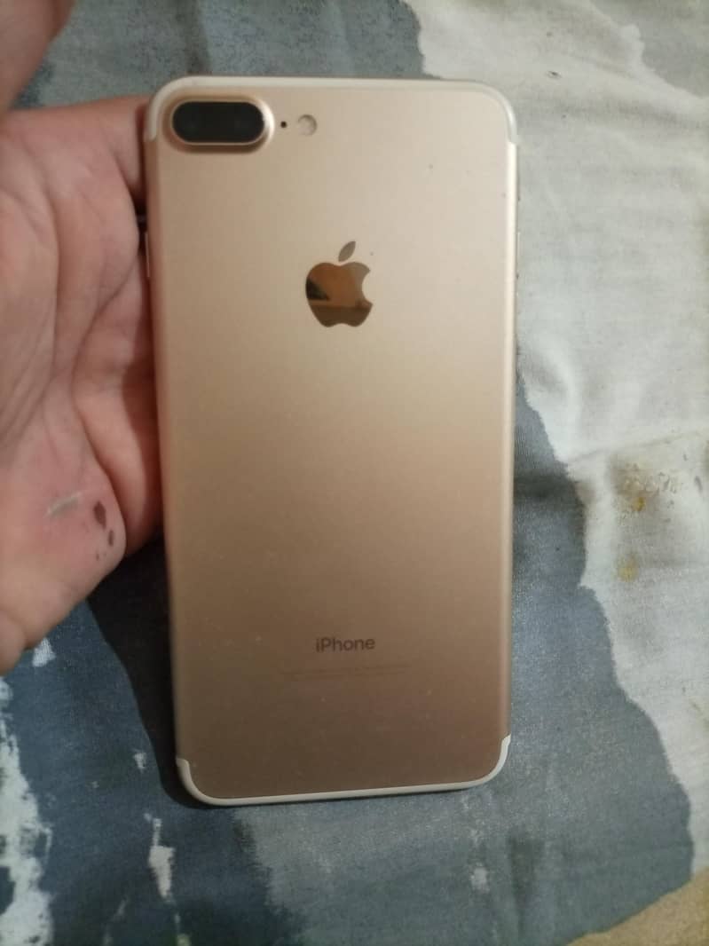 Apple iPhone 7 Plus 1