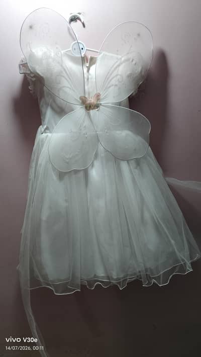  Beautiful Girls' Frocks for Sale! (Size: 6-7 Years) 